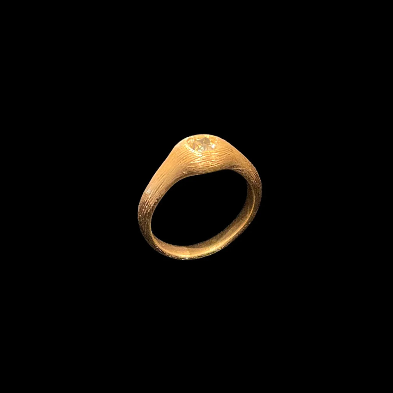 Primitive Series - Ring (Champagne color diamond)