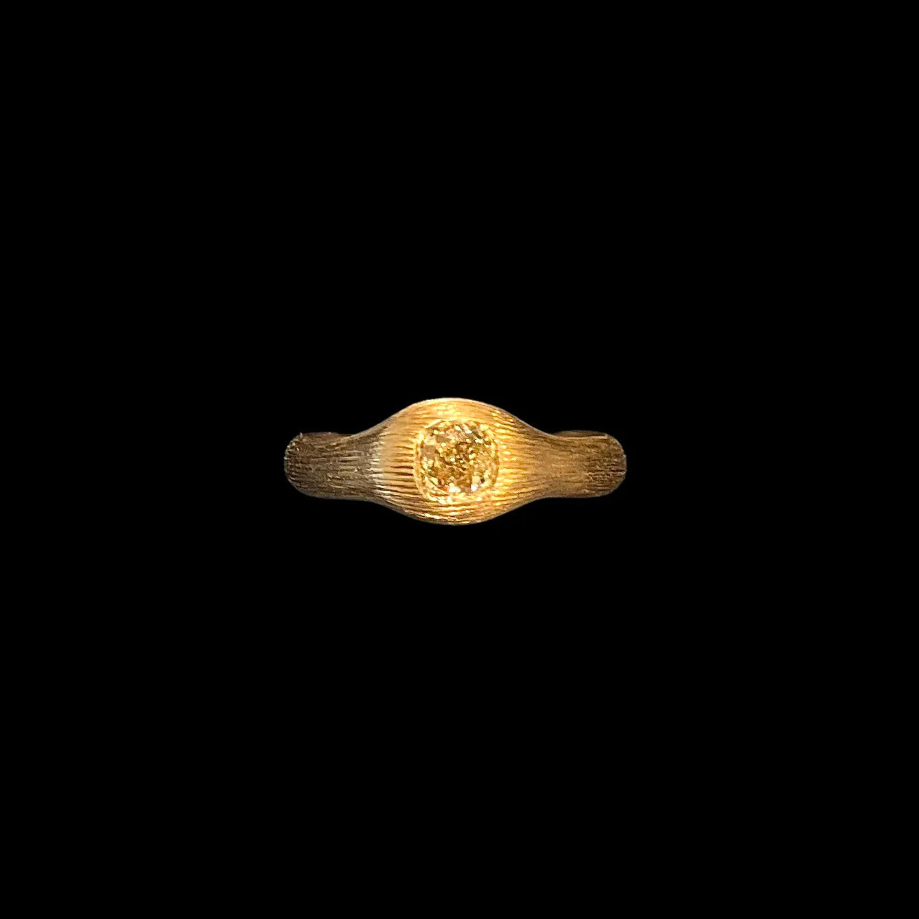 Primitive Series - Ring (Champagne color diamond)
