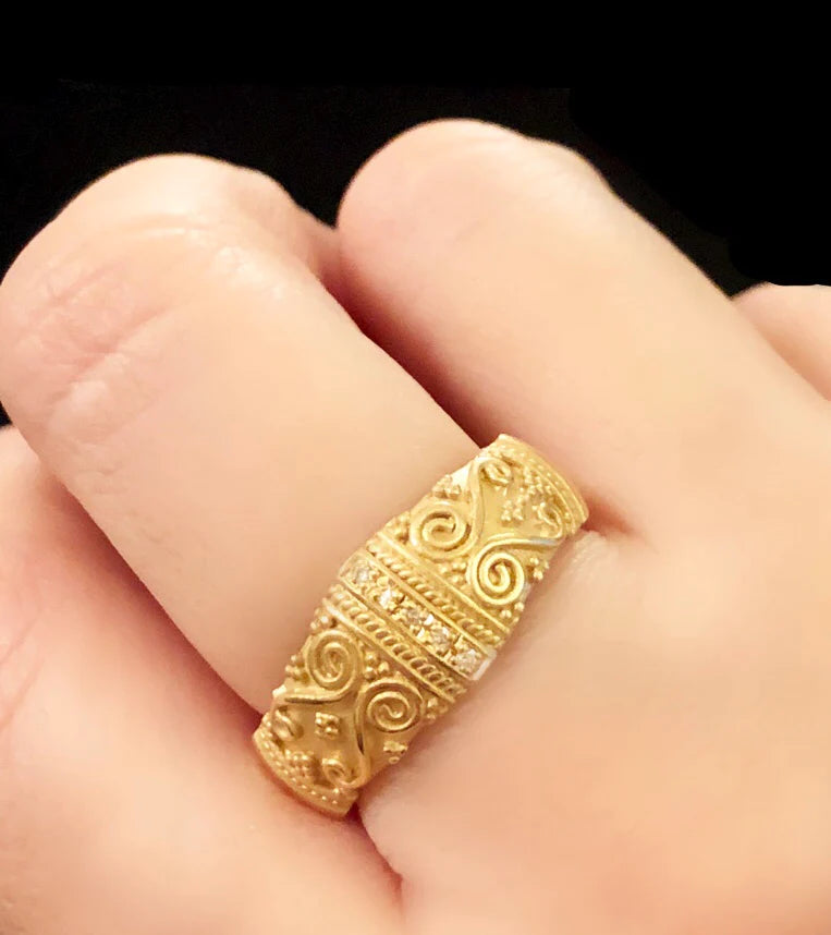 Oriental Ring