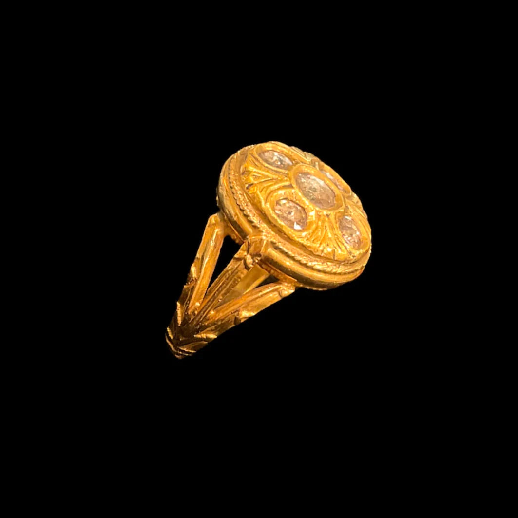 Indian Antique Ring - Round Shape