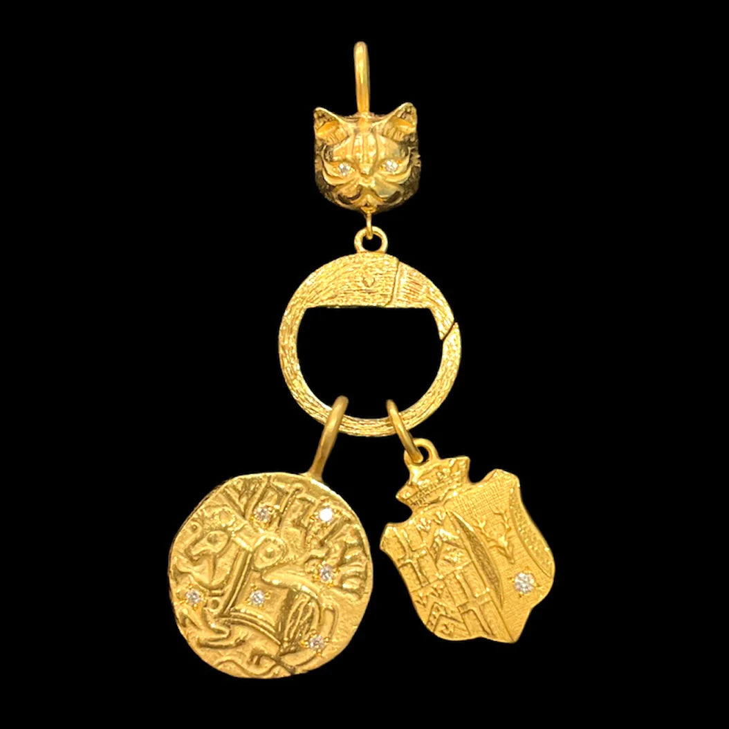 Exiotic Shorthair Cut- Charm holder