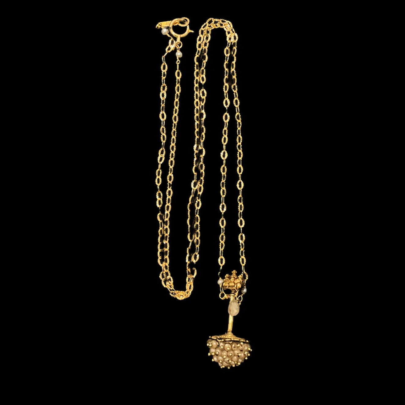 Indian Antique Necklace - Antique Indian Basra Parl pendant (small)