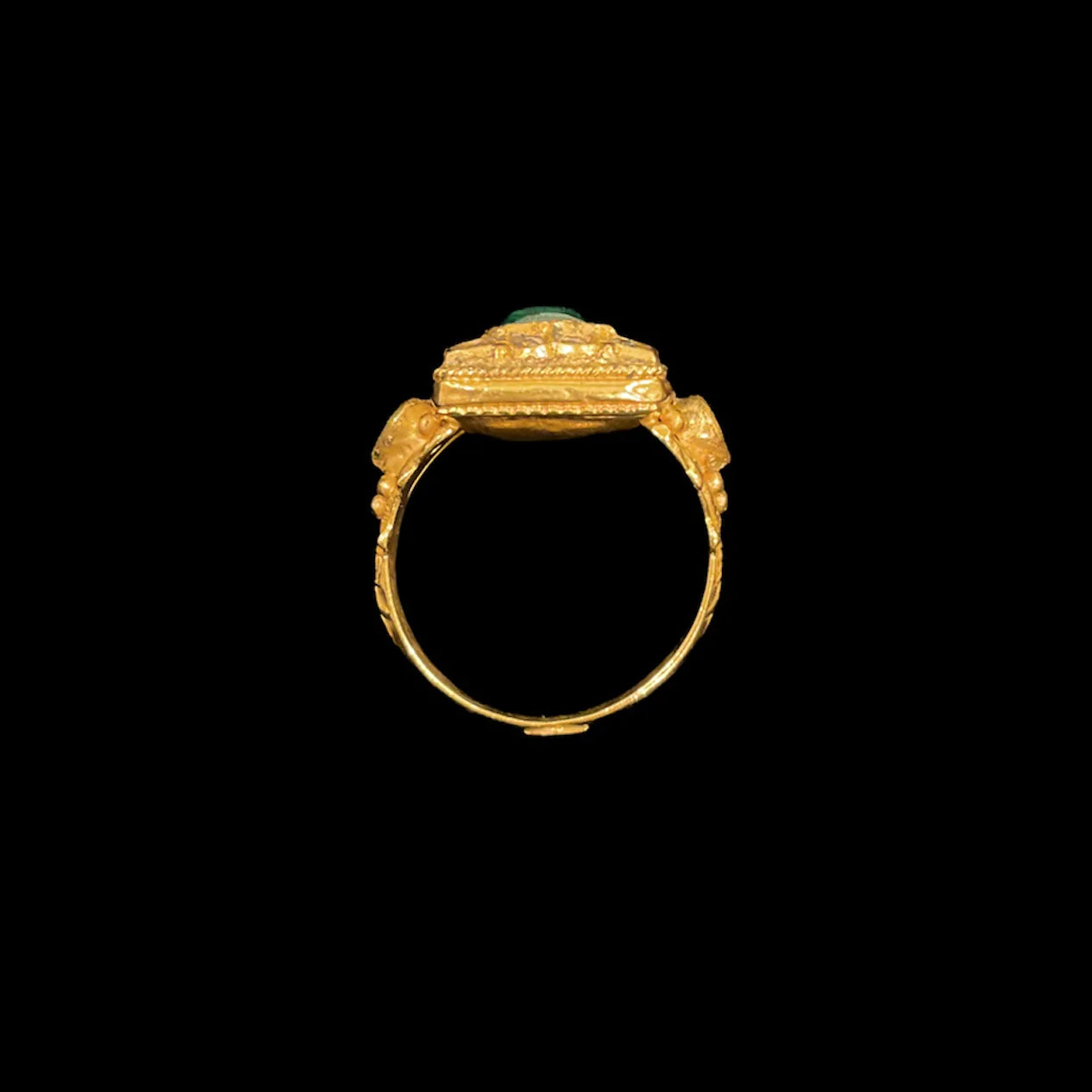 Indian Antique Kundan Style Ring - Square Shape
