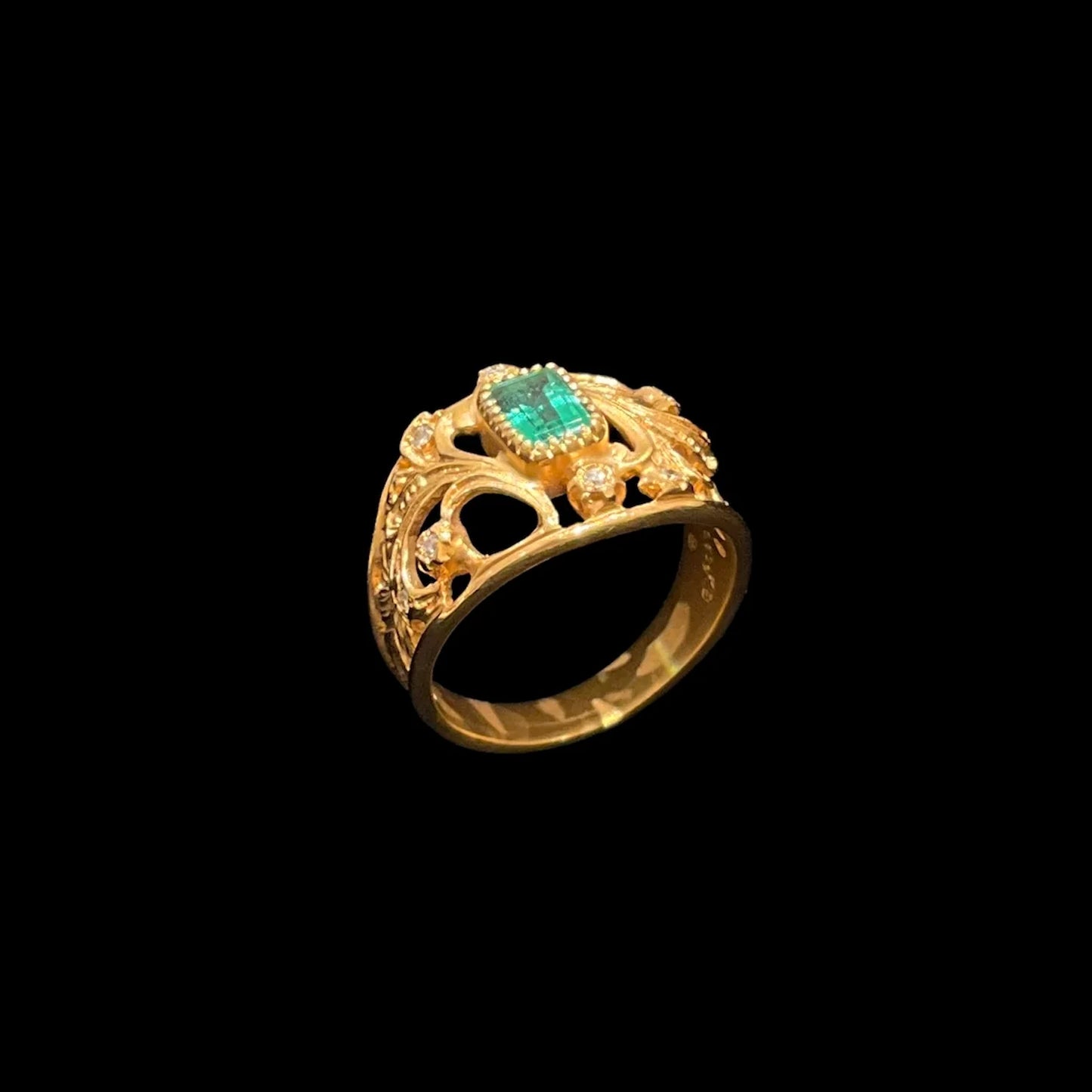 Botanical Ring (Emerald)