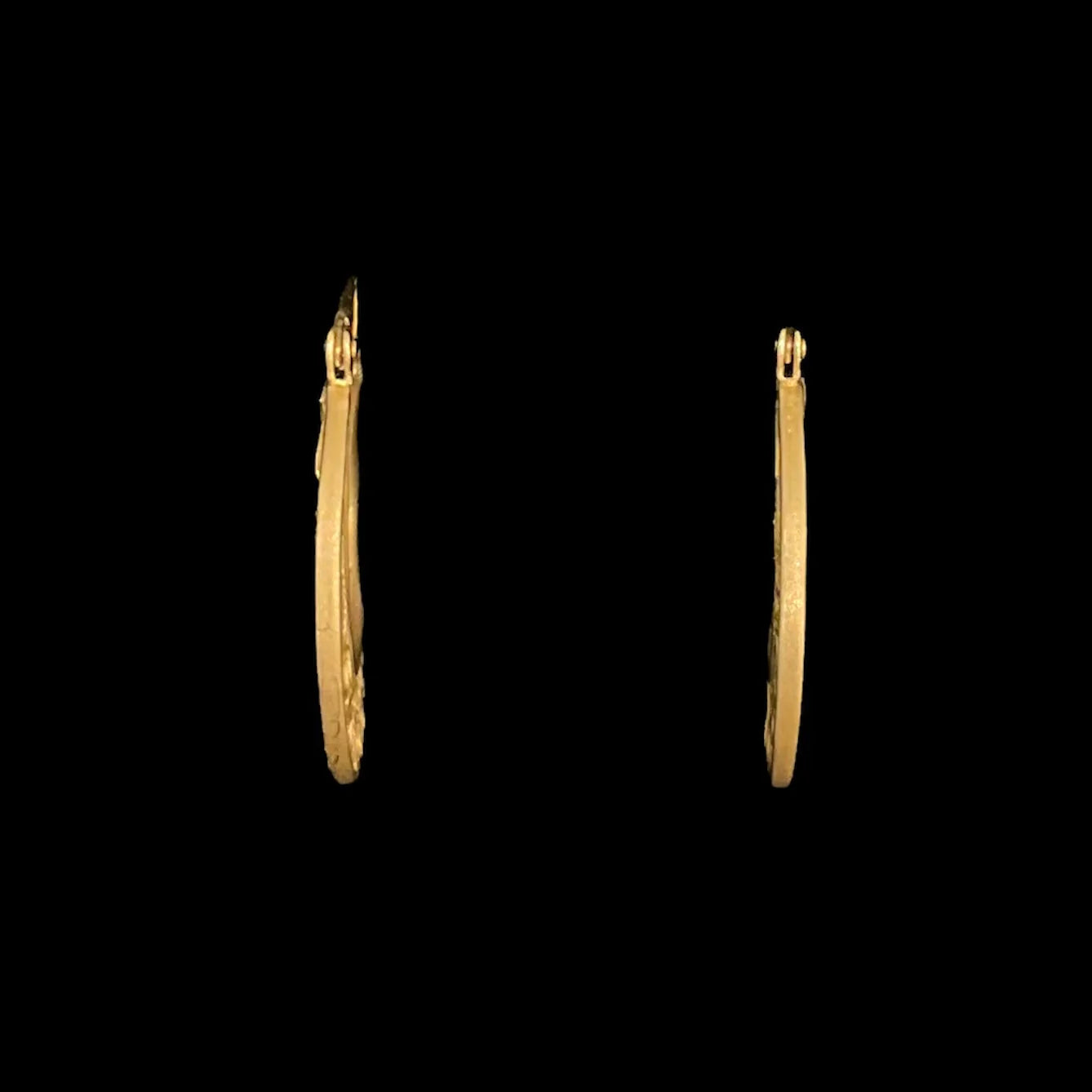 Arabesque pattern Hoop Earrings